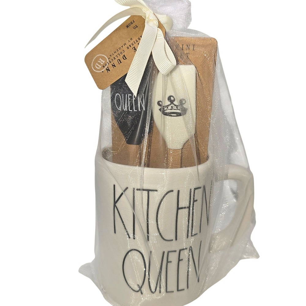 Rae Dunn Kitchen Queen Mug Gift Set‎ with Spatulas and Mini Cutting Board NEW